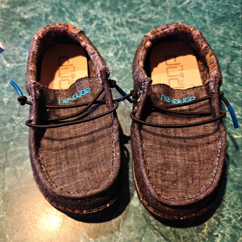 Hey Dude - Wally Chambray Toddler Size 8